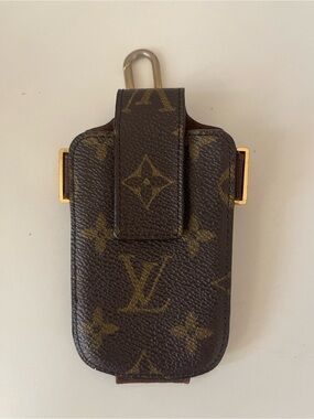 Louis Vuitton Etui (key fob or other accessory)